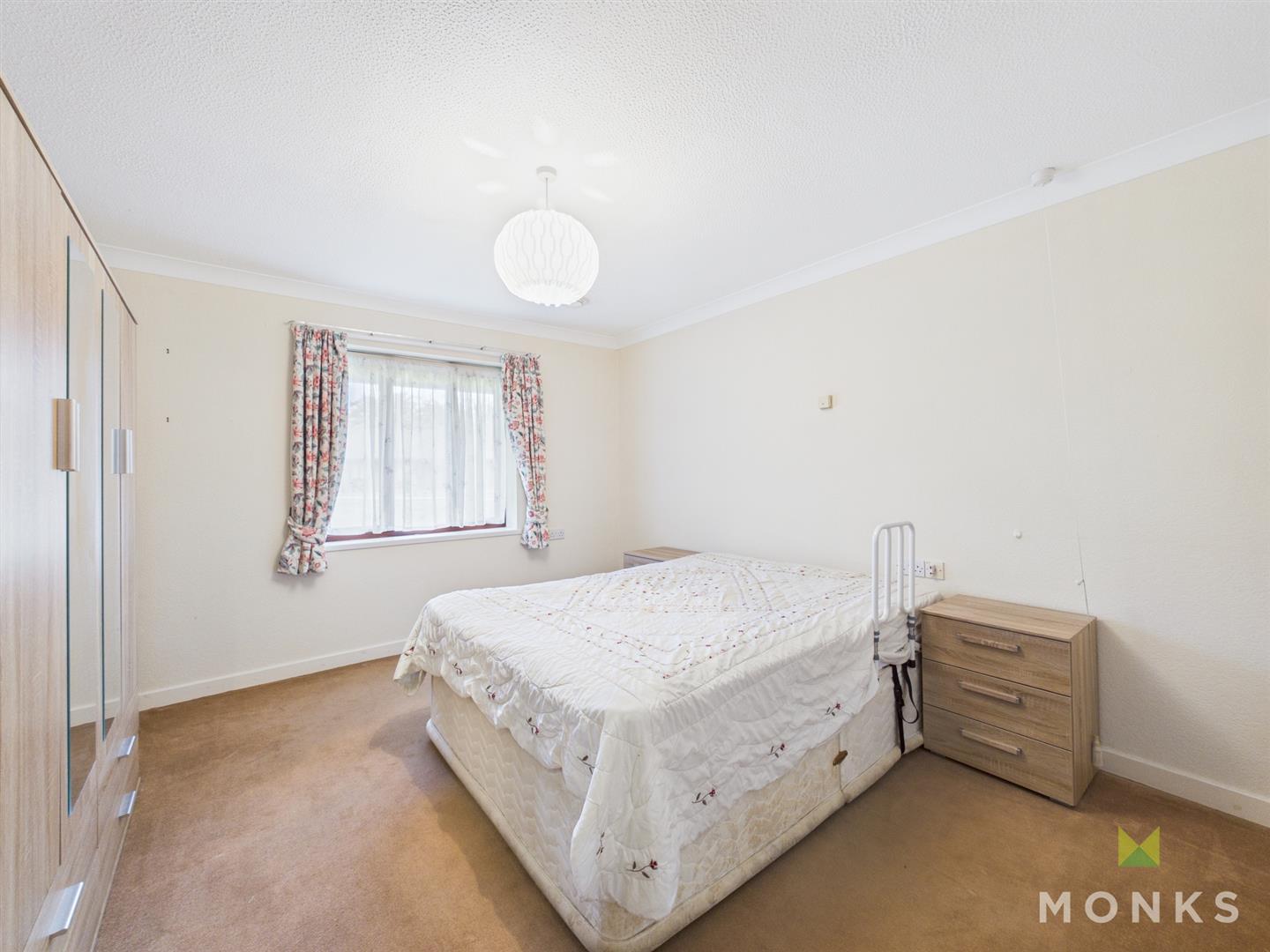 17 Meadowbrook Court Twmpath Lane, Oswestry, SY10 7HD For Sale